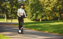 Globber One K E Motion 15 Klappbarer E-Scooter / Elektroroller 13 Globber One K E Motion 15 Klappbarer E-Scooter / Elektroroller -BergFit Outdoor Angebote Store 370662 2583556